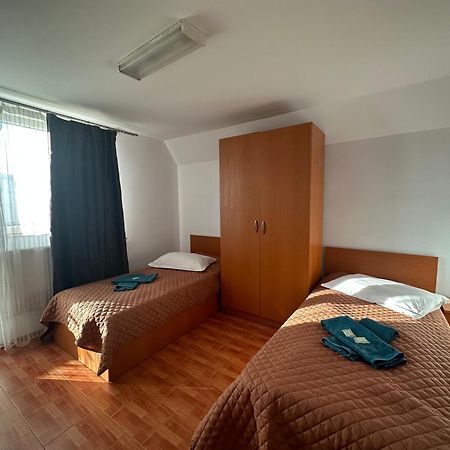 Cazare Arges Mall Piteşti Exteriér fotografie